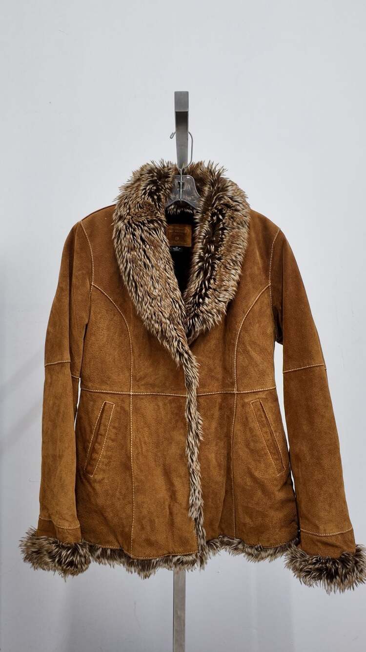 BKE Vintage Suede Faux-Fur Trim Afghan Coat – Women's Medium